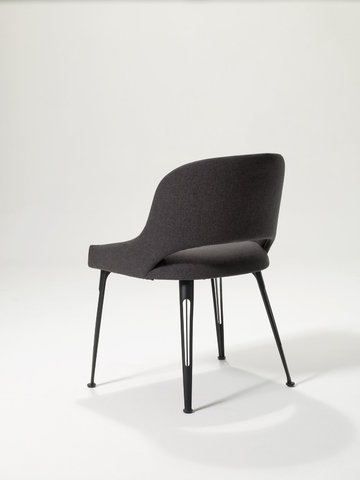 Forma Cozy Chair 2.jpg