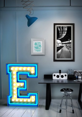 delightfull_graphic_lamp_collection03.png