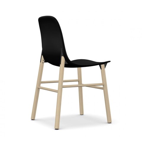 kristalia-sharky-chair-on-wooden-base_11.png