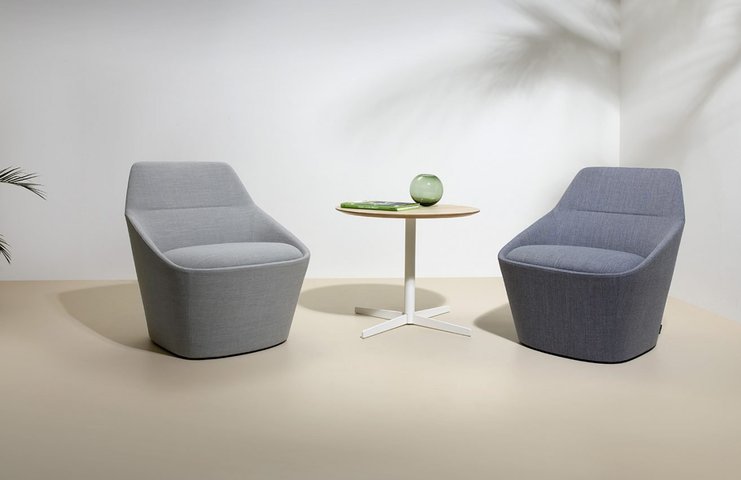 EZY-Easy-chairs-Christophe-Pillet-offecct-745110-12094-1314x851.jpg