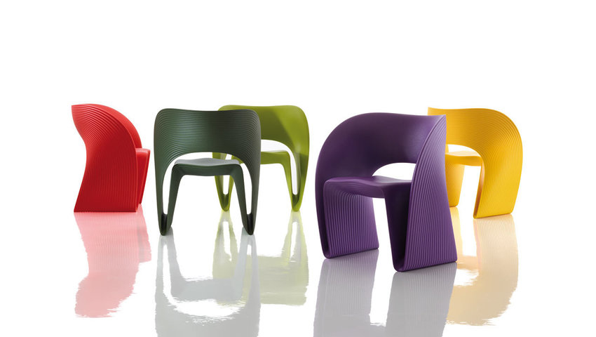 Raviolo-Chair-Magis-Ron-Arad-1.jpg