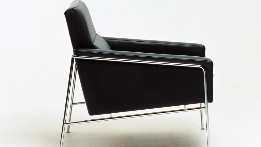 fritz-hansen-occasional-chairs-design-by-arne-jacobsen-1956-3200.jpg