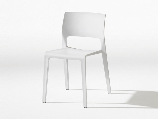 Arper-Juno-Chair-with-Open-Backrest-in-White.jpg