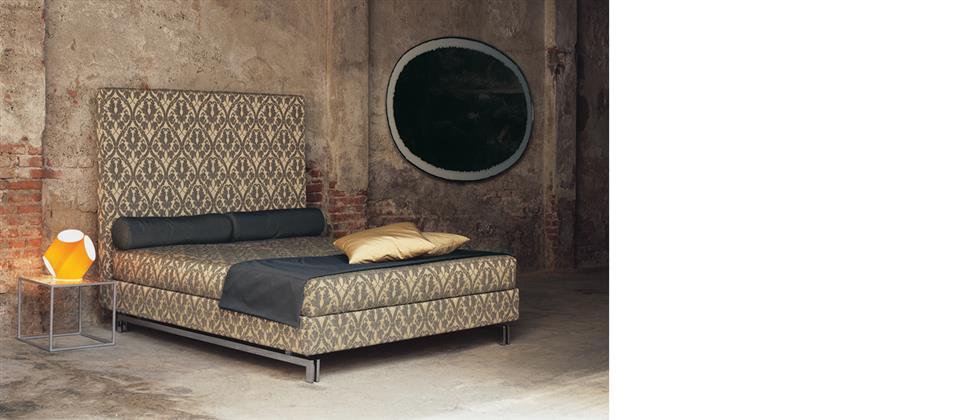 alexander_bed_high_mussi_italy_bed.jpg