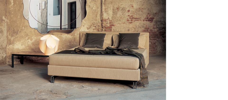 alexander_bed_mussi_italy_bed.jpg
