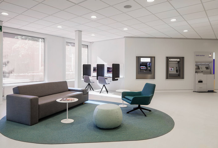 Rabobank-Leusden-Interieur-Ontwerp-Bankhal-Kantoor-Office-Interior-Design-Bank-Heyligers-01.jpg