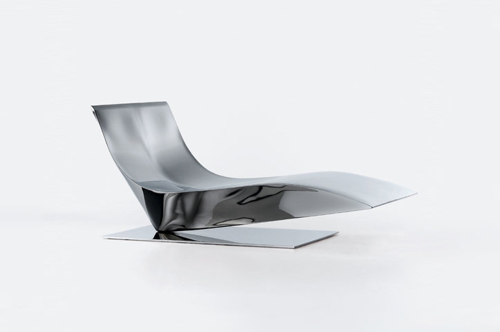 Lofty-Lounge-Chair-mirror-polished-stainless-steel.jpg