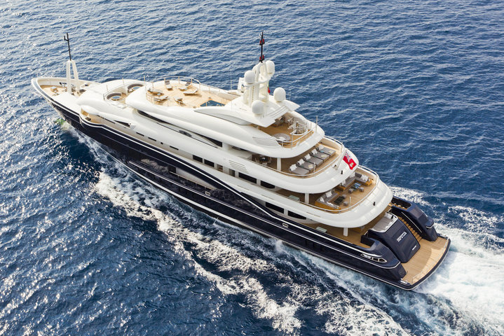Luxury-Superyacht-NUMPTIA-desgined-by-Design-Studio-Spadolini.jpg