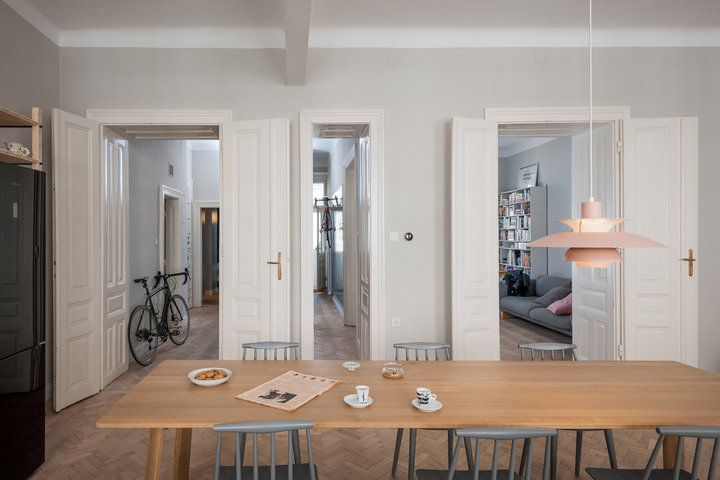 apartment-ab-kombinat-interiors-vienna-austria-apartments_dezeen_2364_col_3.jpg